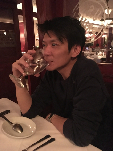 提供速寫服務的專家個人