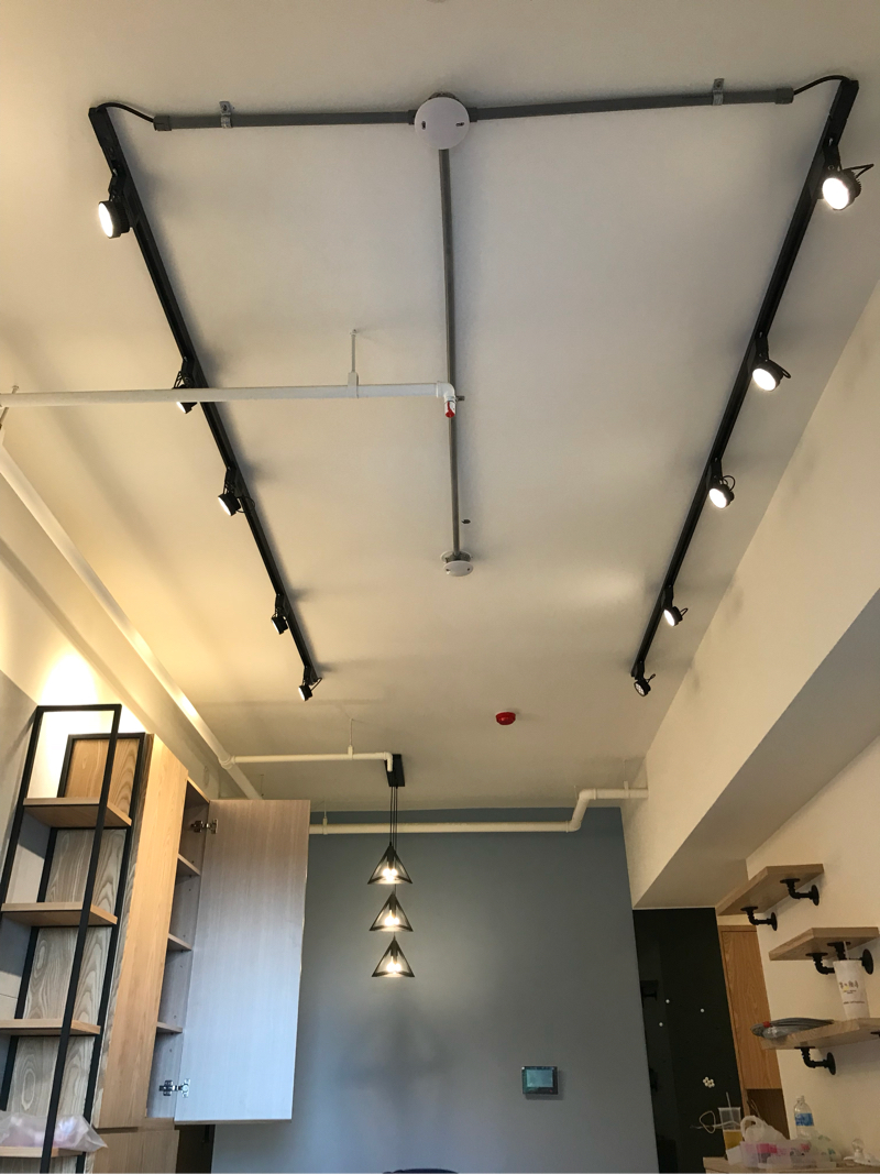 旭盛水電工程 - 軌道燈、吊燈安裝