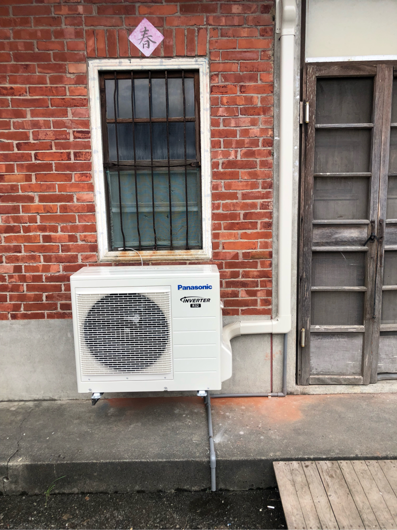 翰新冷氣空調 - 冷氣管路管槽配置
冷氣排水硬管配置