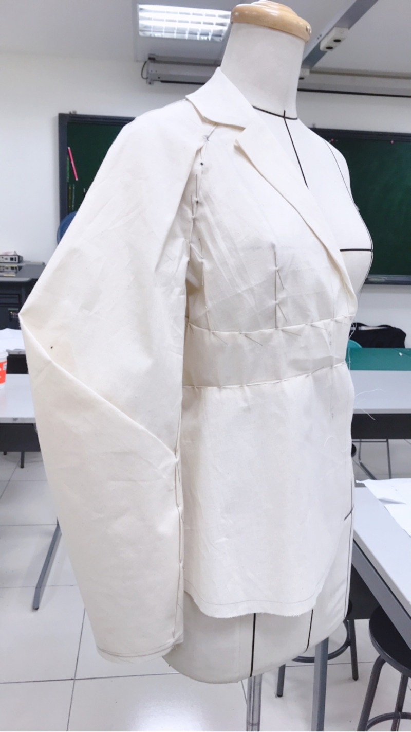 摸兒服裝工作室 - 