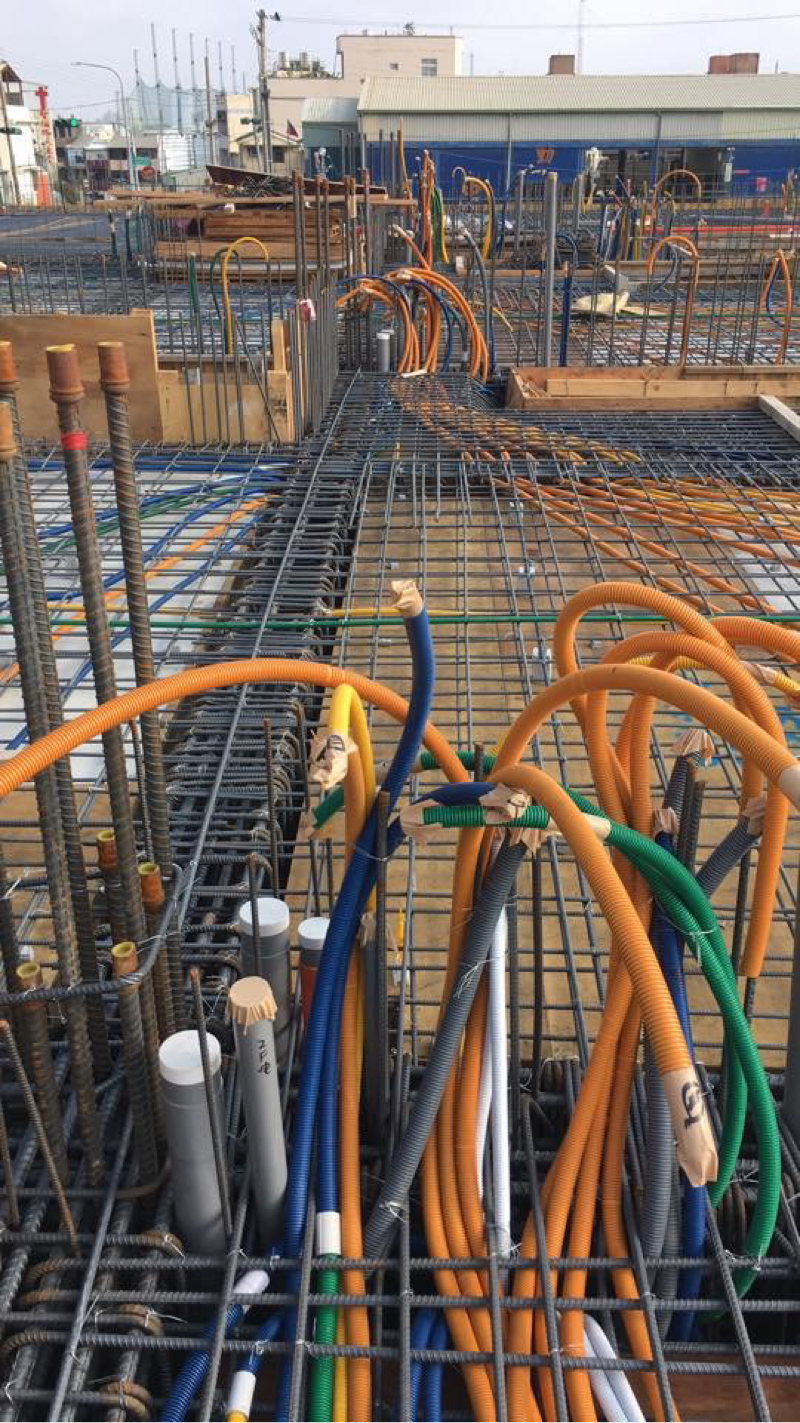 和輝水電 - 樓板配管施工