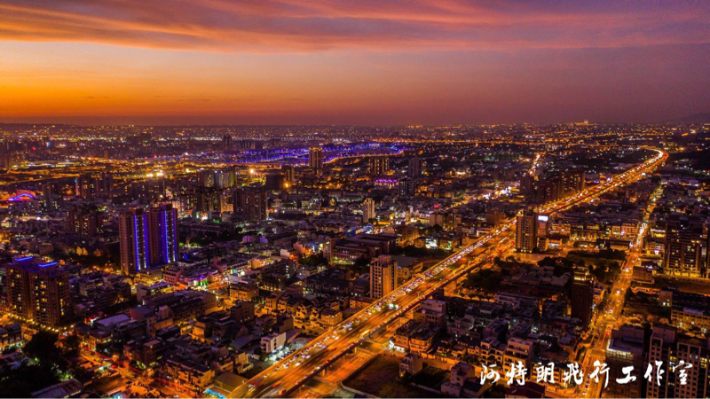 黑曜攝影工作室 - 飛行空拍 台中 夜