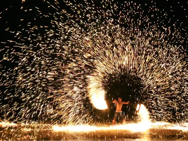 張育源 - 沙美島絕美火舞