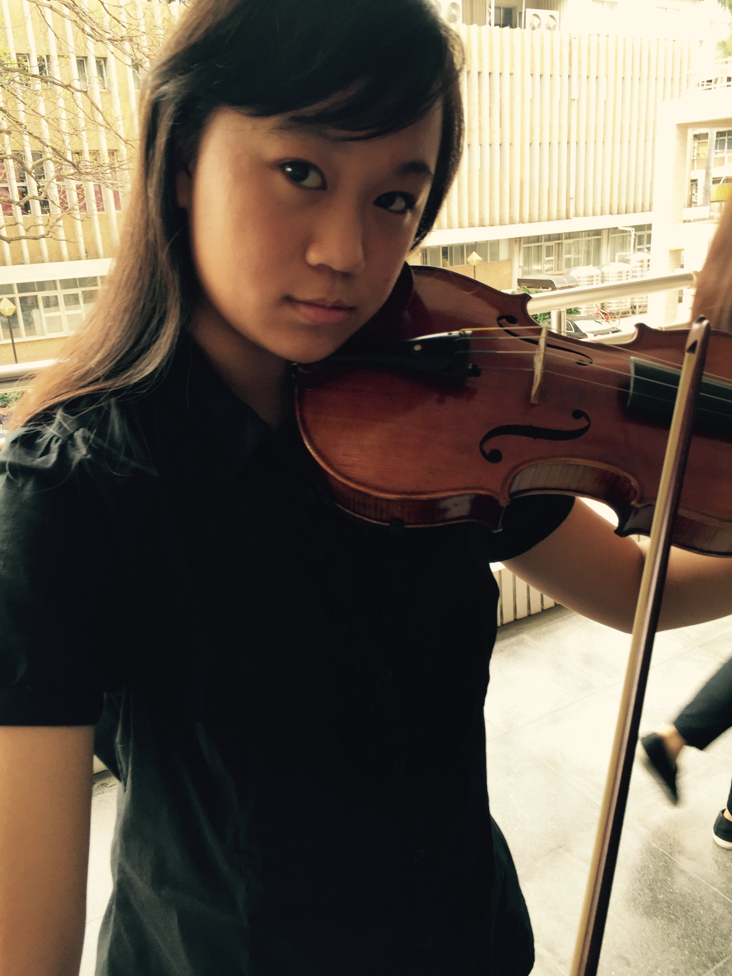 提供大提琴服務的專家樂和 H.E.studio 