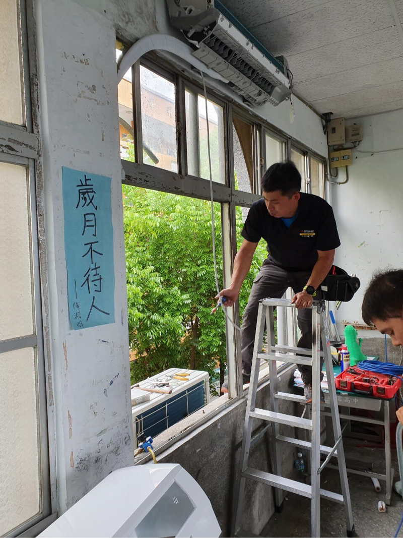 徜有有限公司 - 歲月不待人～認真施工