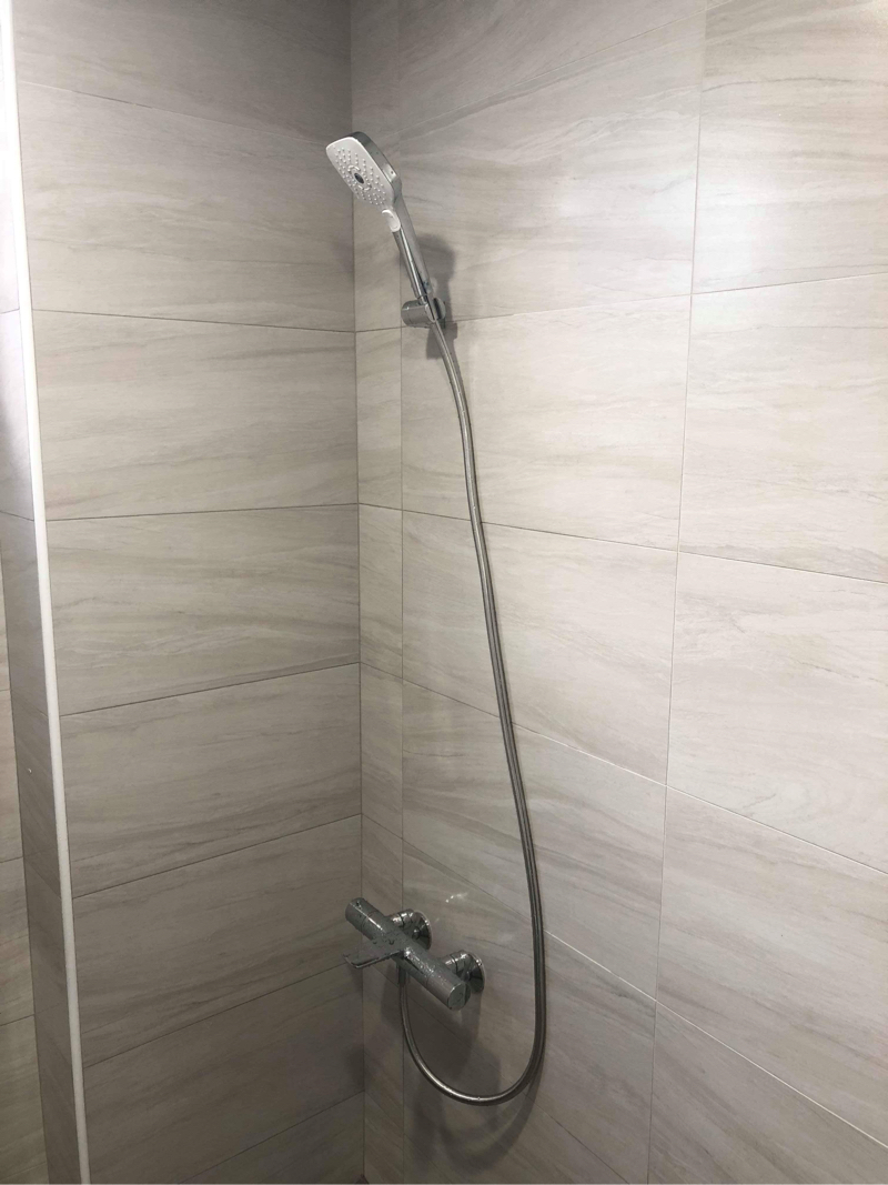 和輝水電 - 淋雨龍頭安裝