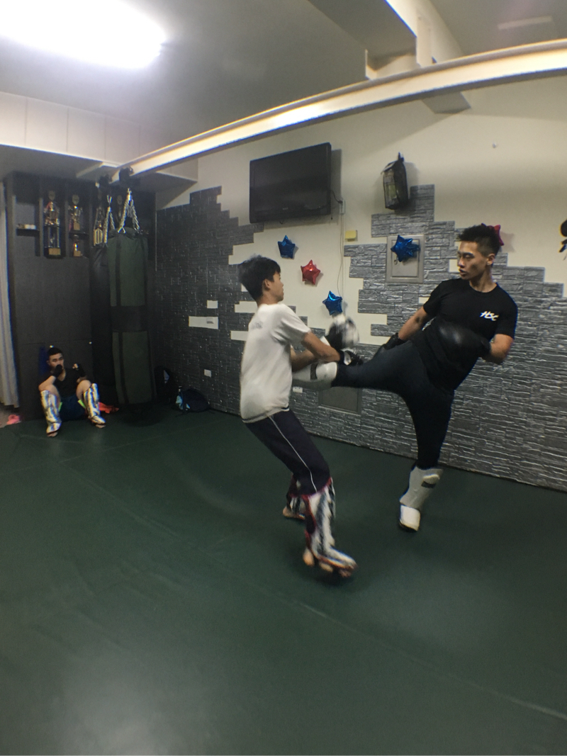 伯烈克·鬥格混合武術運動中心-內壢館 - 