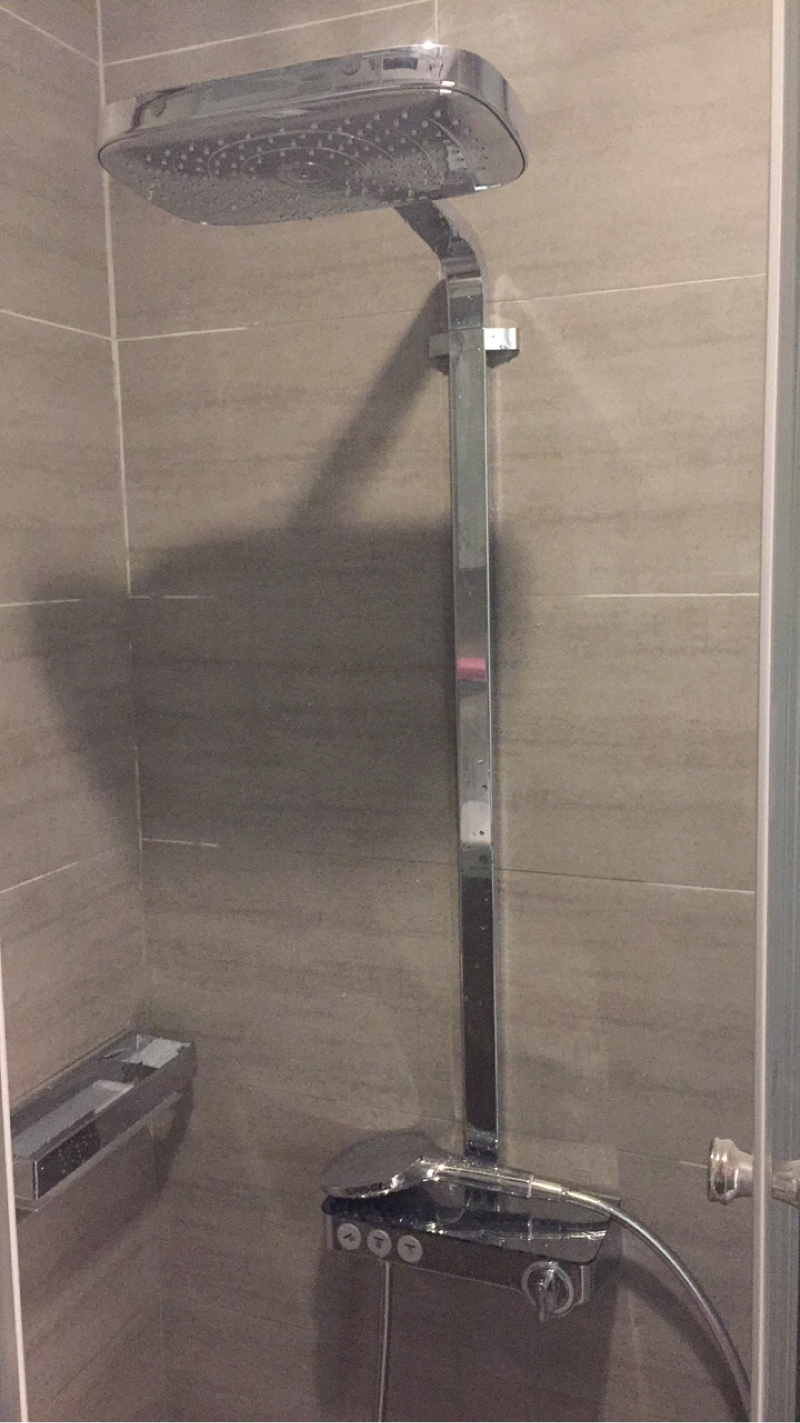 高福忠 - 漢斯格亞水龍頭安裝