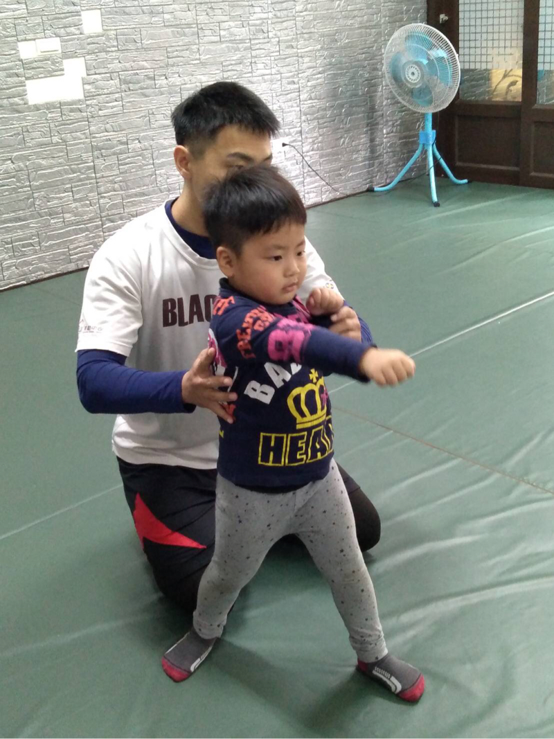 伯烈克·鬥格混合武術運動中心-內壢館 - 