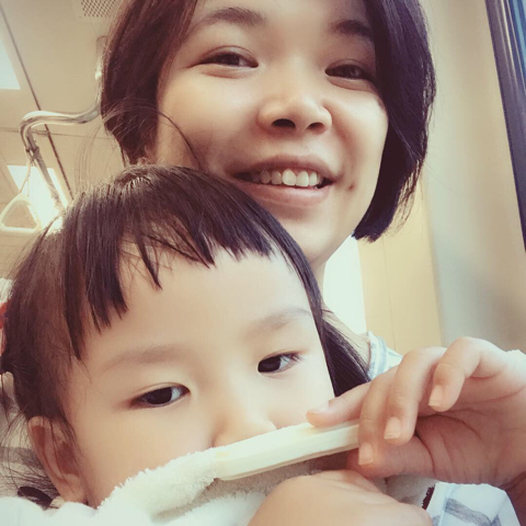 提供名片印刷板橋服務的專家Mandy*12年美編老手