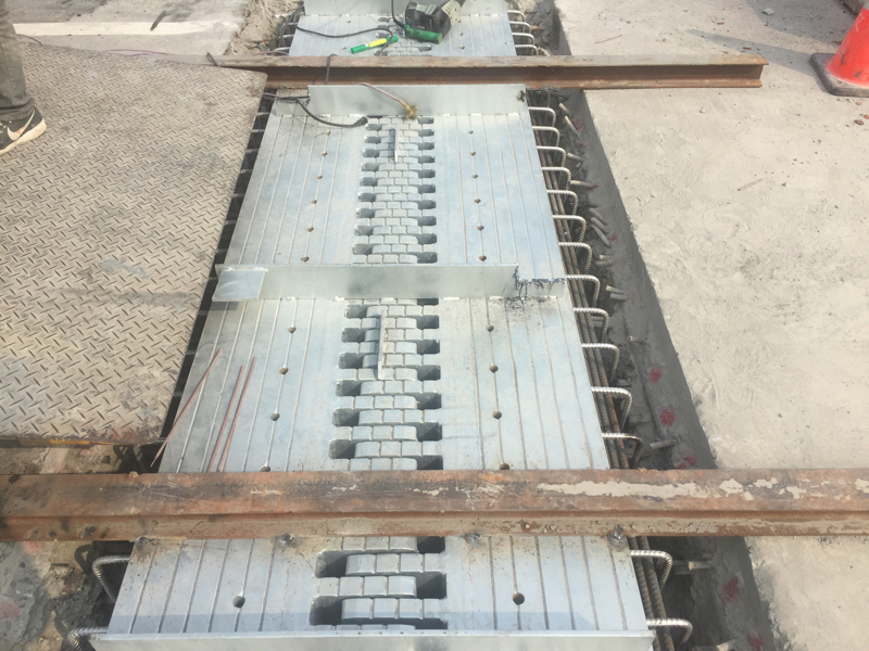 FB:秉承企業社 - 伸縮縫安裝