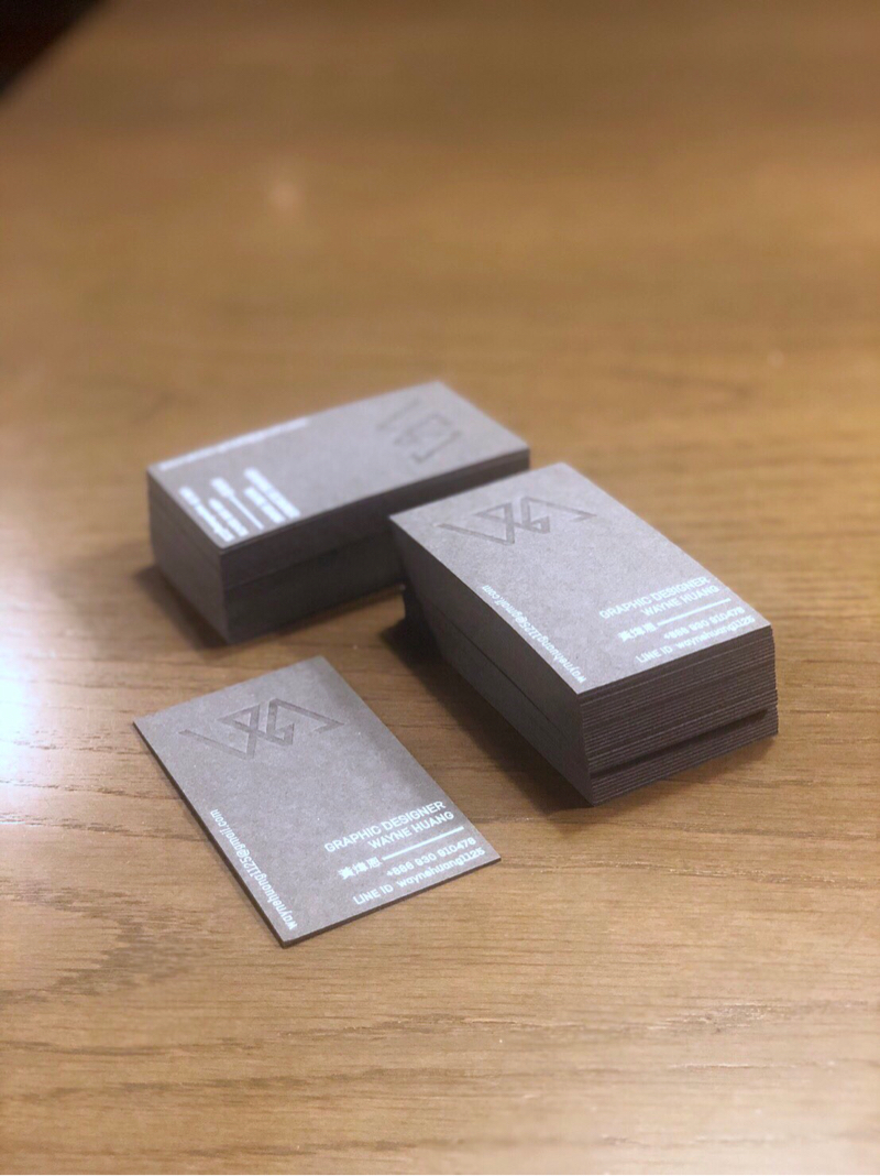 Wayne & Chris  - 名片與LOGO設計 
名片後加工 燙白 LOGO 燙凹 
厚度 0.65