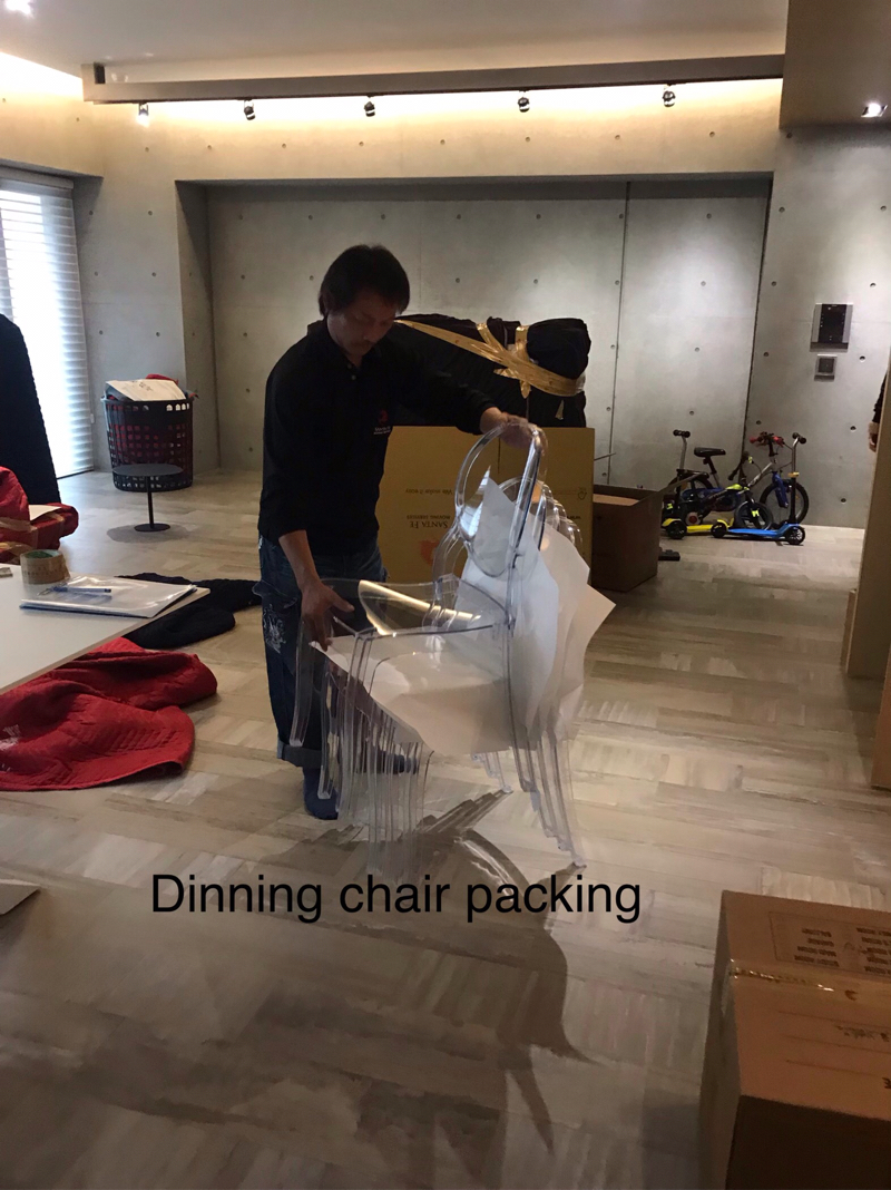 Evan&rsquo;s Move Studio  - 餐椅包裝