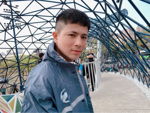 提供冷暖空調機服務的專家游崇凱