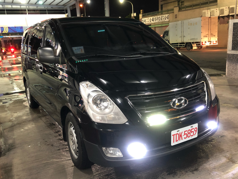 李先生 - 九座新車