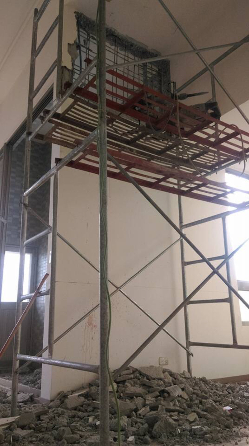 偉成室內裝修 - 打除開窗戶口