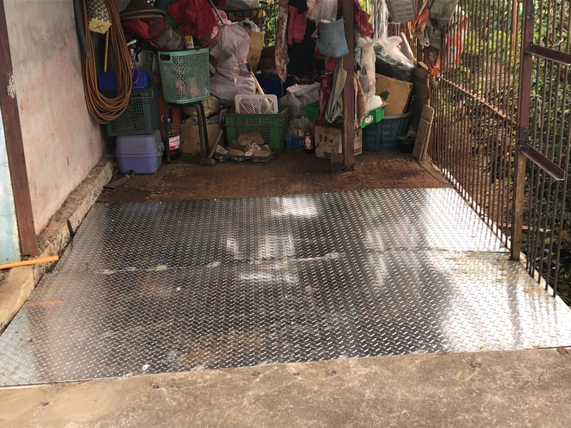 冠綸興業有限公司 - 地板更換鍍鋅花板