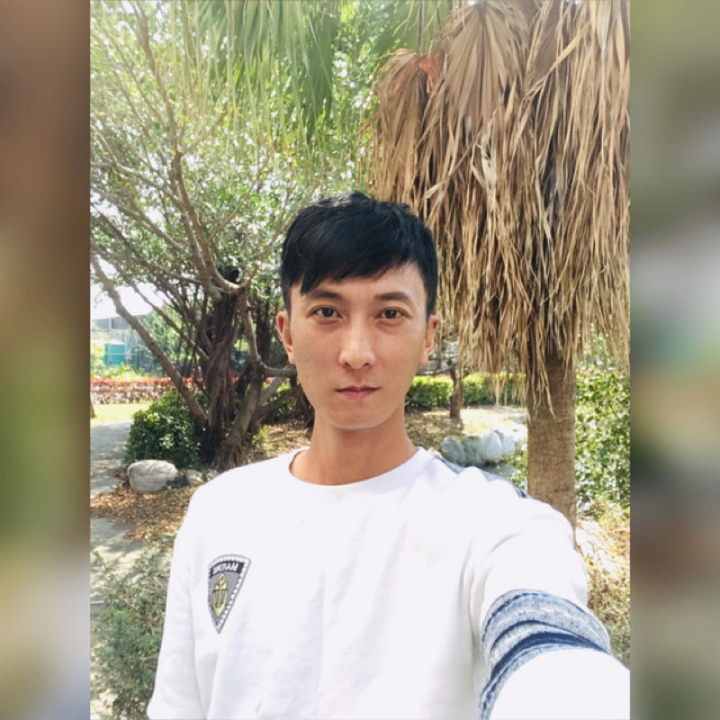 李秉緒 - 個人兼差