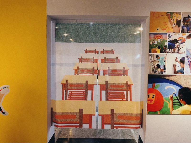 左角設計有限公司 - 教育部大專青年偏鄉藝術教育工作隊＿展覽隔間布簾設計
