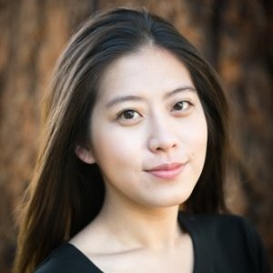 提供物流公司服務的專家周筱琳