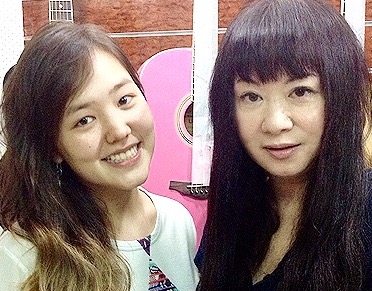 Crystal水晶老師 -  曾指導：Ann van Gansen
 ◎Salad品牌香港地區廣告歌曲主唱。
