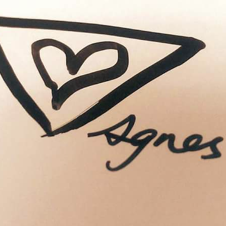 提供臨演經紀公司服務的專家Agnes Chen 