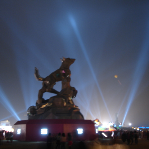 提供工商登記查询服務的專家賴柏志