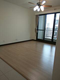 澄臻工程行 - 客廳沙發位子
也很有感覺喔