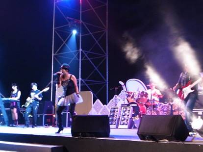 大鼓呆文創有限公司 - 高雄 萬年季 歌手伴奏