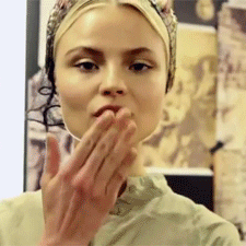 提供阿姨內衣服務的專家高大鈞