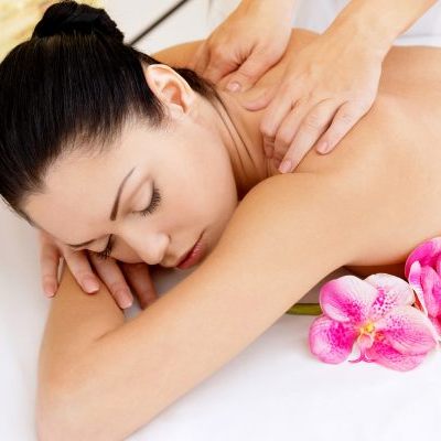 提供芳療服務的專家皕 HxH SPA Studio