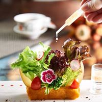 匠門攝影工作室 - 美味的食物與富含創意與美感的意象。美食攝影工作範圍從食譜到技術層面的外包裝與美食照。我們能夠給予一些拍攝道具、地點的建議，並在必要時為您準備道具