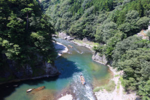 鬼怒川ライン下りの魅力を紹介!極上の渓谷美を堪能する