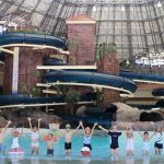 屋内にスライダーも！埼玉県深谷市の大型プール「アクアパラダイス パティオ」