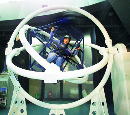 宇宙飛行士の訓練や月面歩行の体験?! 宇宙・天文系の科学館・博物館12選