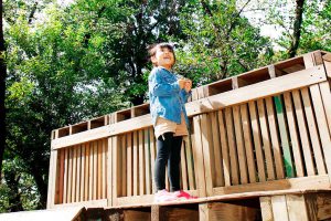 全国に多数＆無料！「プレーパーク」の自由な冒険遊びって？体験レポート