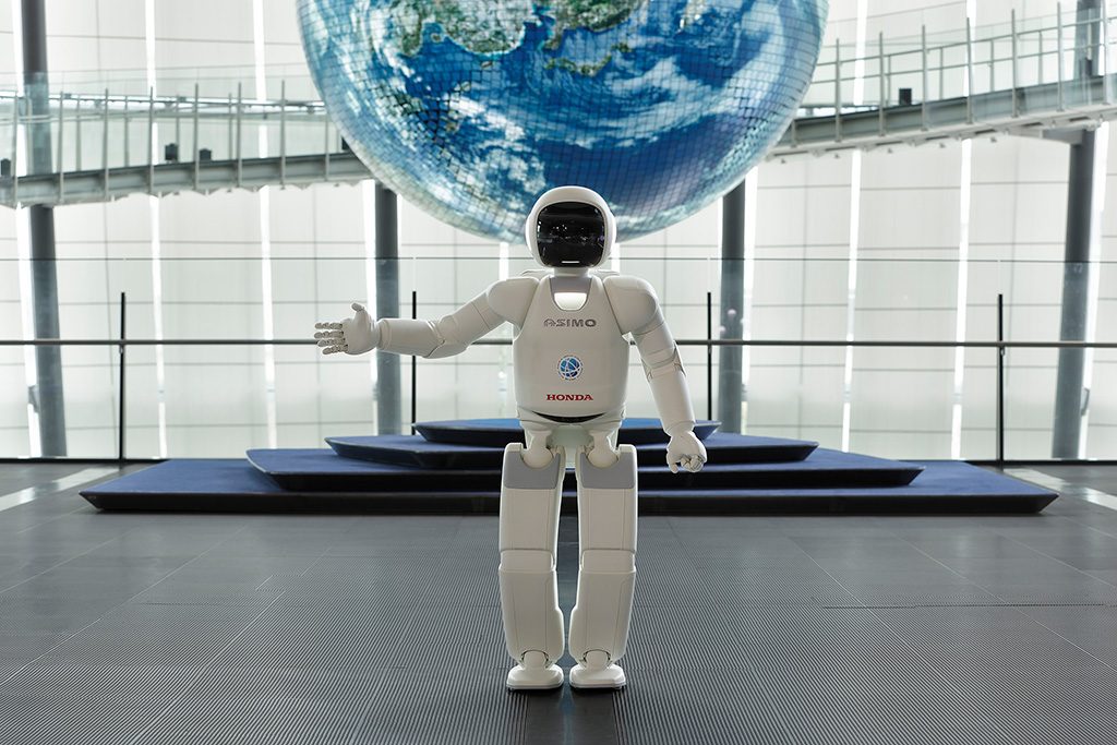 日本科学未来館の「ヒューマノイドロボットASIMO」(東京都/江東区)