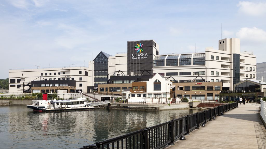 「Coaska Bayside Stores」の魅力を紹介!横須賀らしい店舗や子連れで嬉しい遊び場も