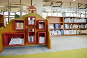 0歳の室内遊びは絵本がおすすめ!赤ちゃんも通える埼玉の絵本スポット