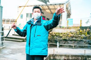 城崎マリンワールドの人気体験、アジ釣りのコツは?アジバーで天ぷらにして食べよう