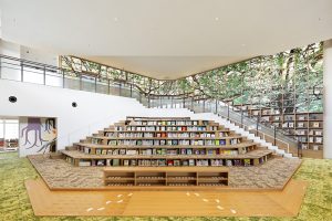 赤ちゃん・子どもが笑顔に!「和歌山市民図書館」は遊び場やイベント、カフェも充実