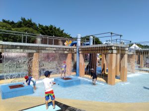 国営ひたち海浜公園(茨城)のジャブジャブ池で水遊び!子どもの遊具・遊園地のアトラクションも