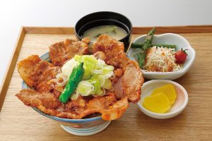 【北海道】豪快なご当地肉グルメがおいしい道の駅！6選