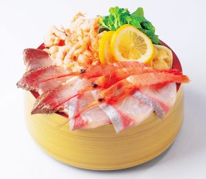 九州の道の駅グルメ!わざわざ食べに行きたい絶品【丼(どんぶり)】15選