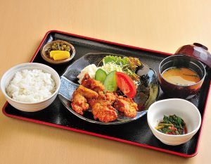 九州の道の駅グルメ!わざわざ食べに行きたい絶品【定食】15選