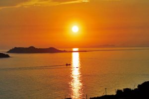 道の駅 夕陽が丘そとめは絶景の夕日を見るために人が集まる道の駅!