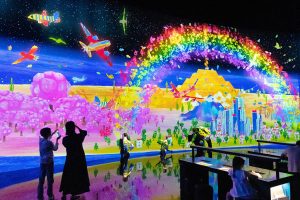 名古屋市・金山南ビル美術館棟で「チームラボ 学ぶ!未来の遊園地と、花と共に生きる動物たち」が開催