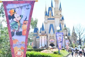 【2023年最新】東京ディズニーランドでハロウィーンを満喫!デコレーションや限定メニューをご紹介