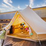 【伊豆・熱海】子どもが喜ぶグランピングは？ キャラクタールームや食育体験、テーマパーク内施設も