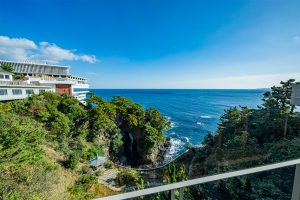 熱海の温泉宿「ホテルニューアカオ」に2人の子を連れて宿泊した感想は? 徹底取材レポート